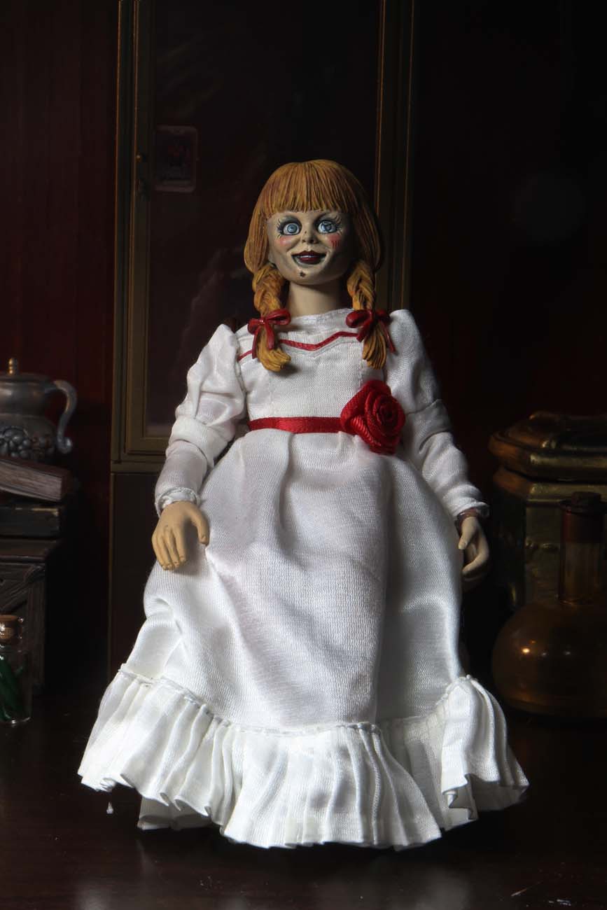 Annabelle  comes home Neca