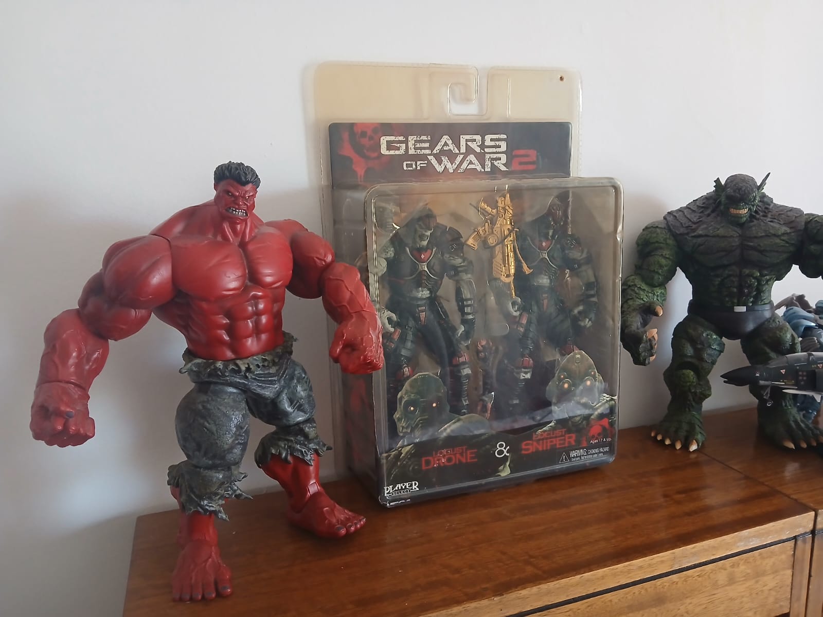 NECA Gears of War Locust Drone & Sniper Sellado – Figura Coleccionista Premium 7” – Original, Rara y Descontinuada – Gaming Collectibles
